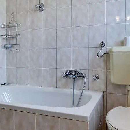 Πανσιόν Dragica 1251 Fažana