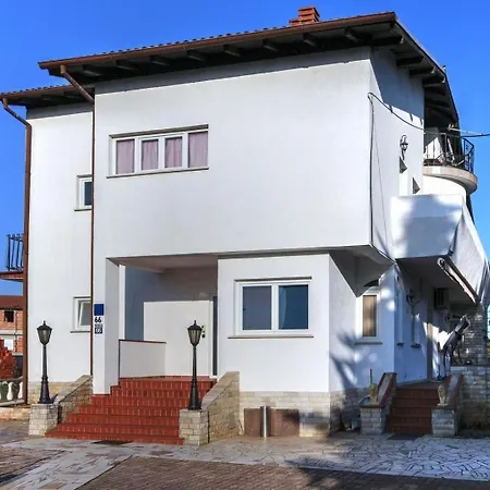 בית הארחה Dragica 1251 3*