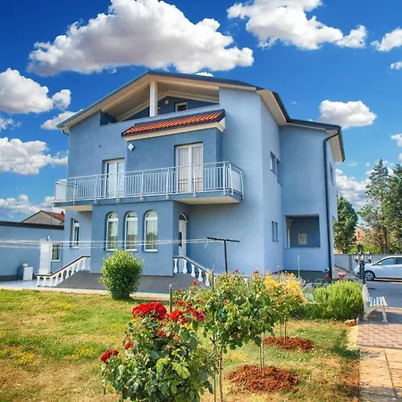 בית הארחה Dragica 1251 פאז'אנה